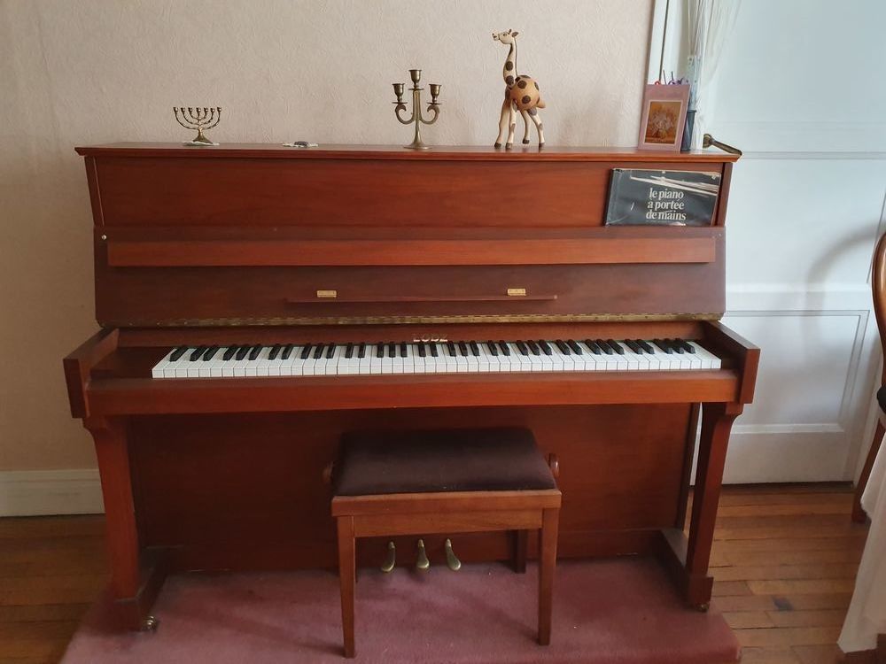 Piano en bois à déménager
